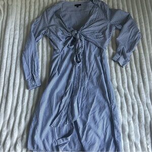 Dynamite Womens Medium Blue and White Long Sleeve Striped Maxi Dress